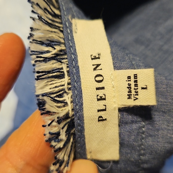 Pleione‎  Anthropologie Tops  Womens Large Blue Poplin Embroidered Fringe - Picture 10 of 10